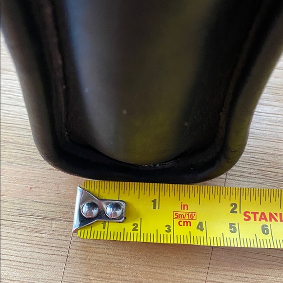 Vintage Coach Black Leather Scooter Bag 9893 - Picture 7 of 16